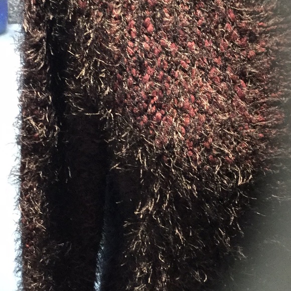 💛💛Sweater 💜💜 - Picture 2 of 5